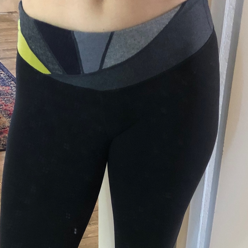 lululemon women's crop legging reversible (6)